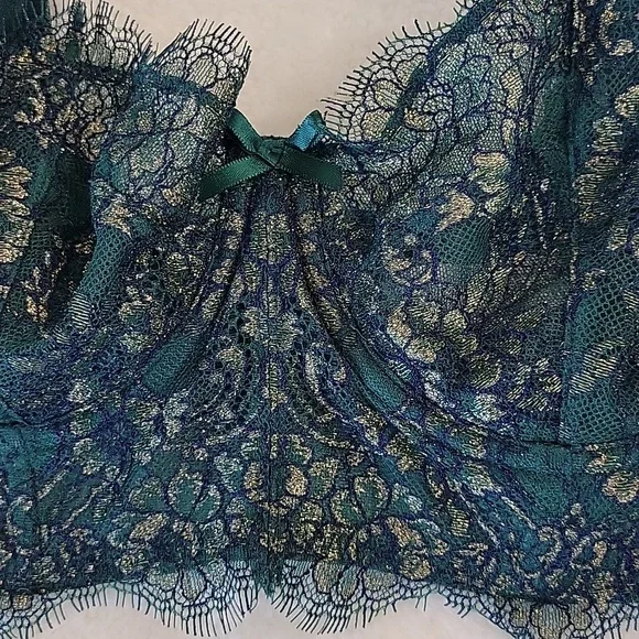 Victoria's Secret Dream Angels Underwire  Pushup Bra W/Out Padding 34D NWOT - Picture 7 of 12